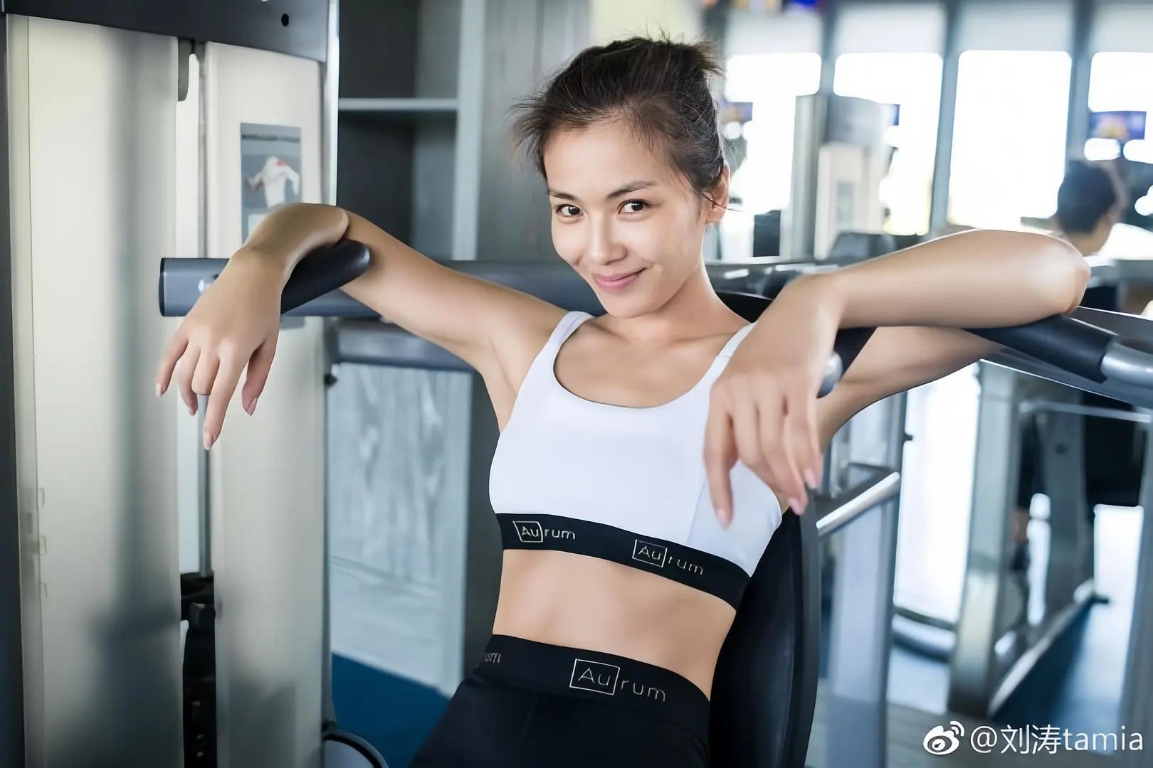 图解三位内陆风骚型女星 细品中国第一美女裸体[85P]