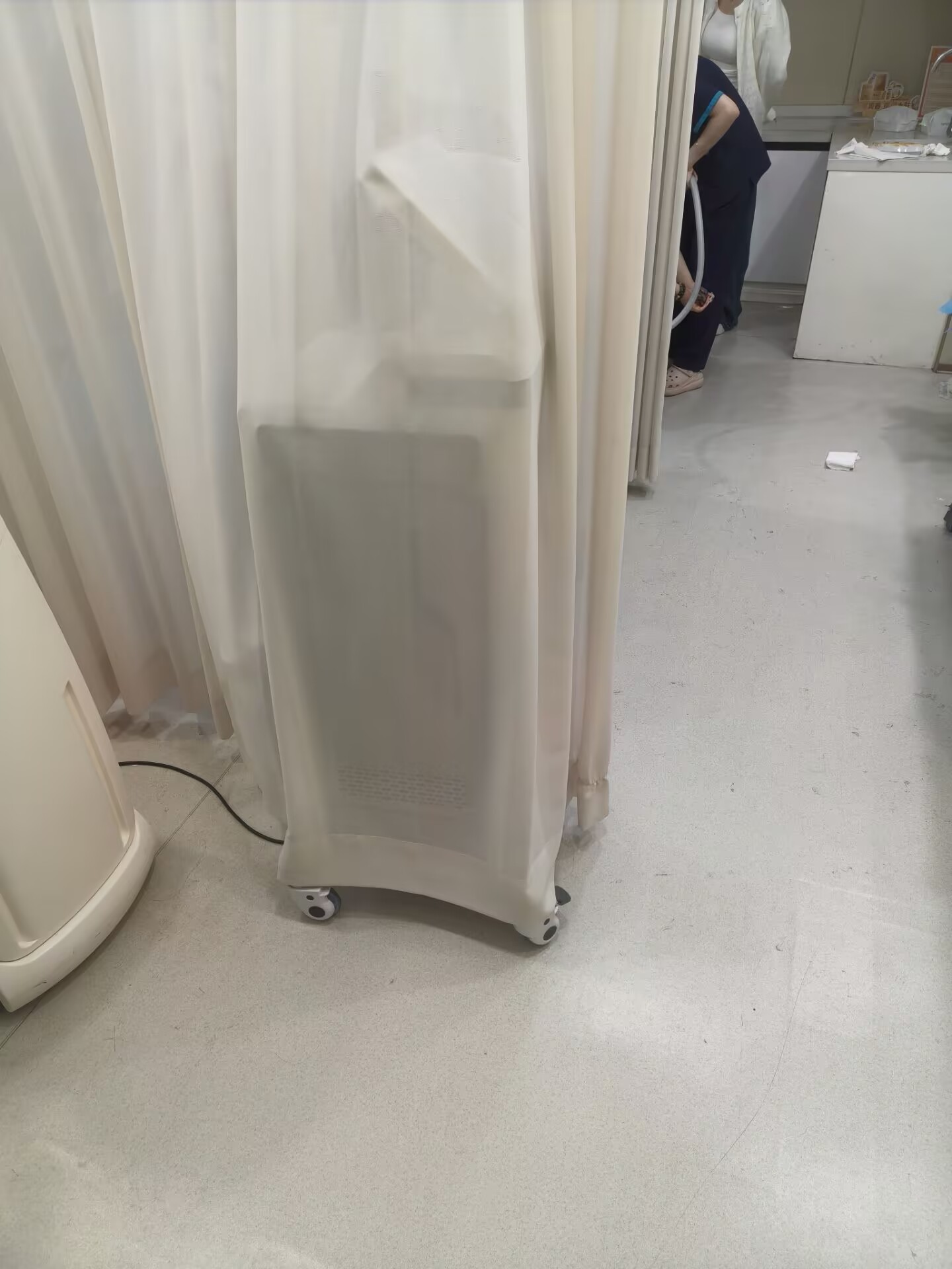 小骚妇这穿了跟没穿完全不一样啊[10P]